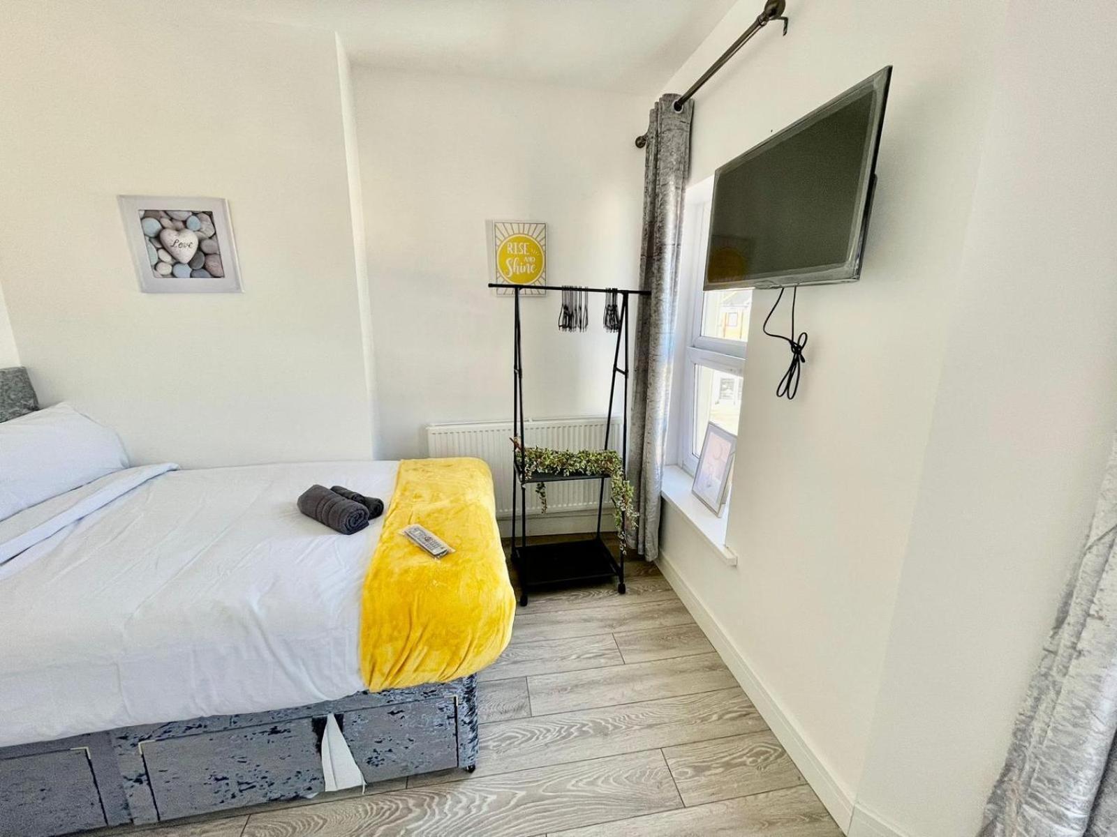 Cheerful 1 Bed Apartment Cardiff City Centre - Penarth Rd Ngoại thất bức ảnh